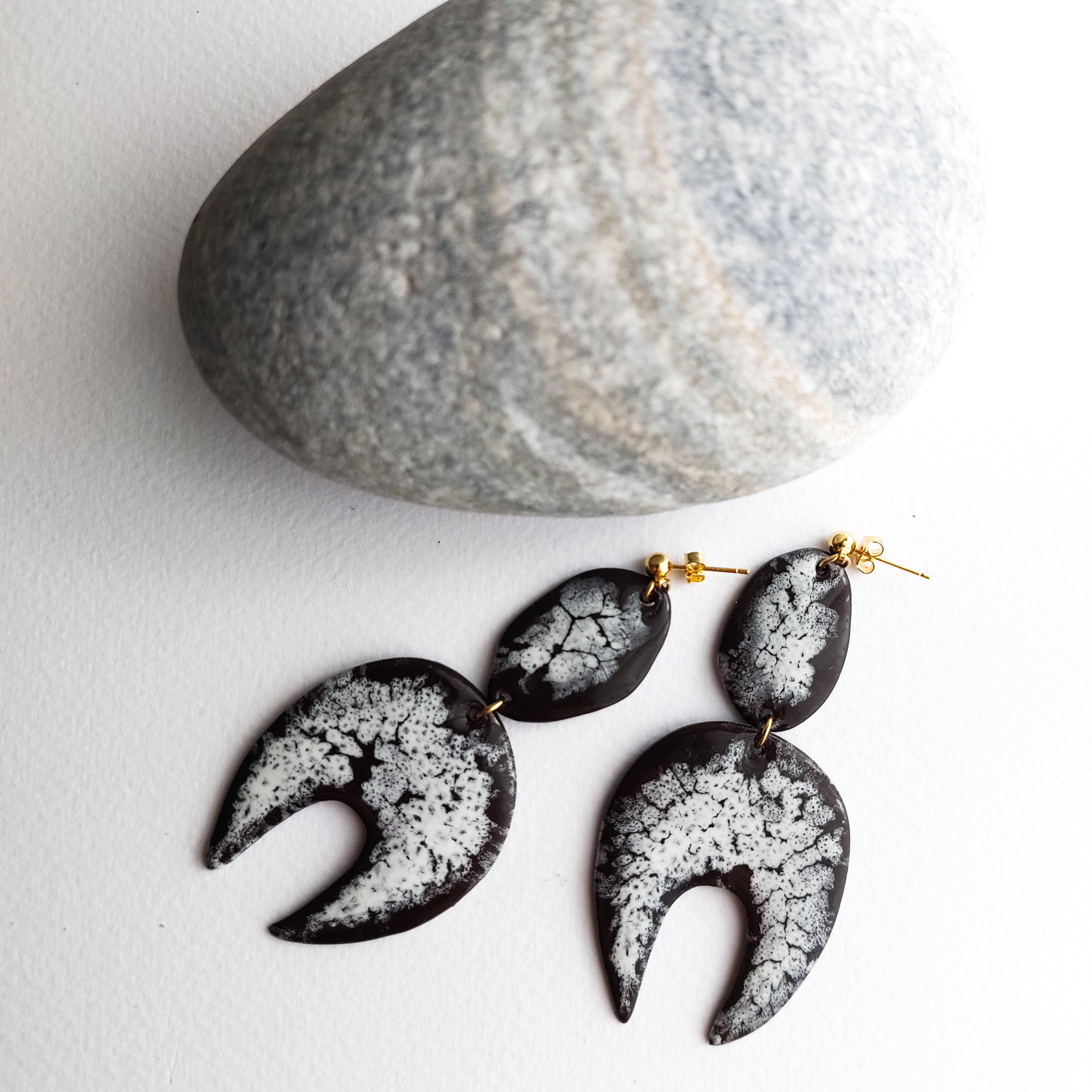 Black porcelain earrings Milla no. 02